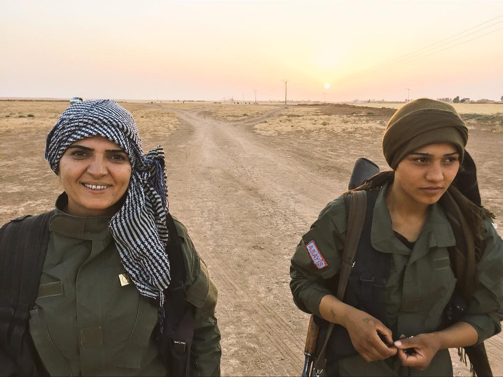 Female YPG fighters on the outskirts of the deserts and mountains of Northern Syria.